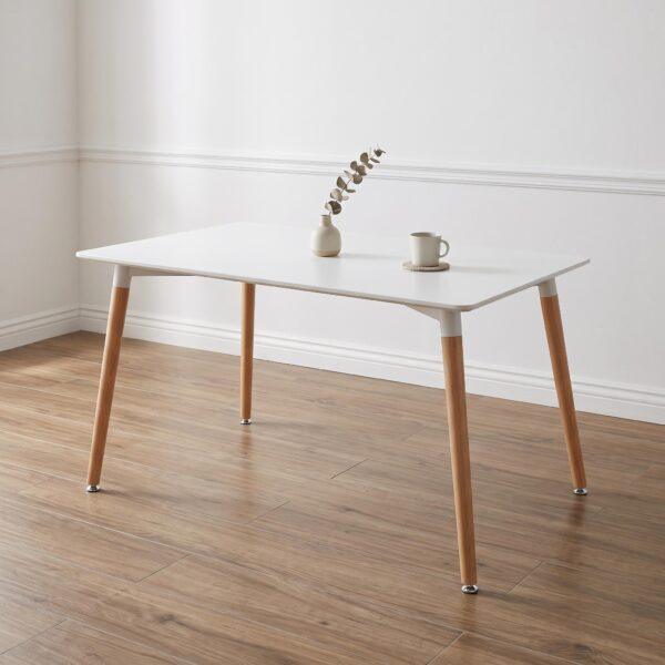 Mesa 140X80 Eames Patas Redondas Blanca